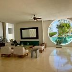 Experiencia Frente al Mar con Piscina y Playa en MORROS 922